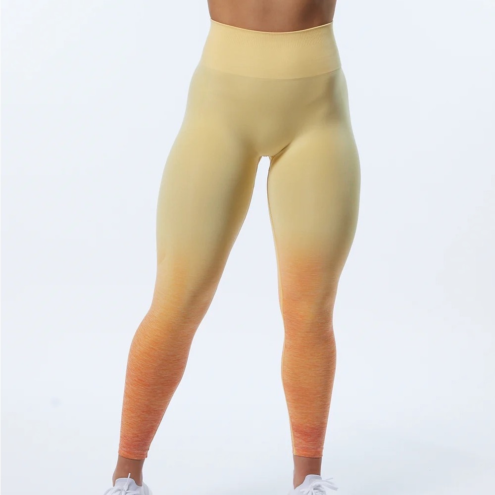 Ombre Seamless Scrunch Legging Size S